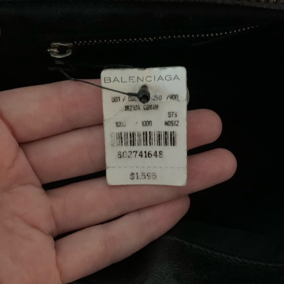 Balenciaga Black Leather Shoulder Handbag - Picture 7 of 7